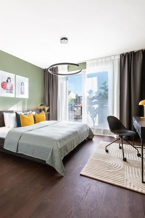 Turnkey I Central Apartment With Terrace Praga 0*,
