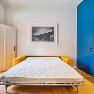 Apartment Quiet Center In Hip & Foodie Area, Prag