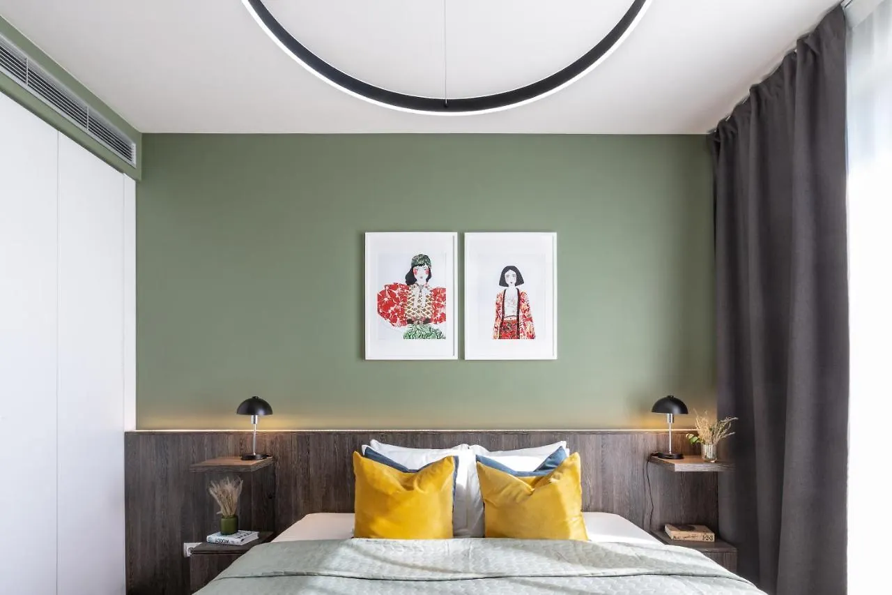 Turnkey I Central Apartment With Terrace Prague